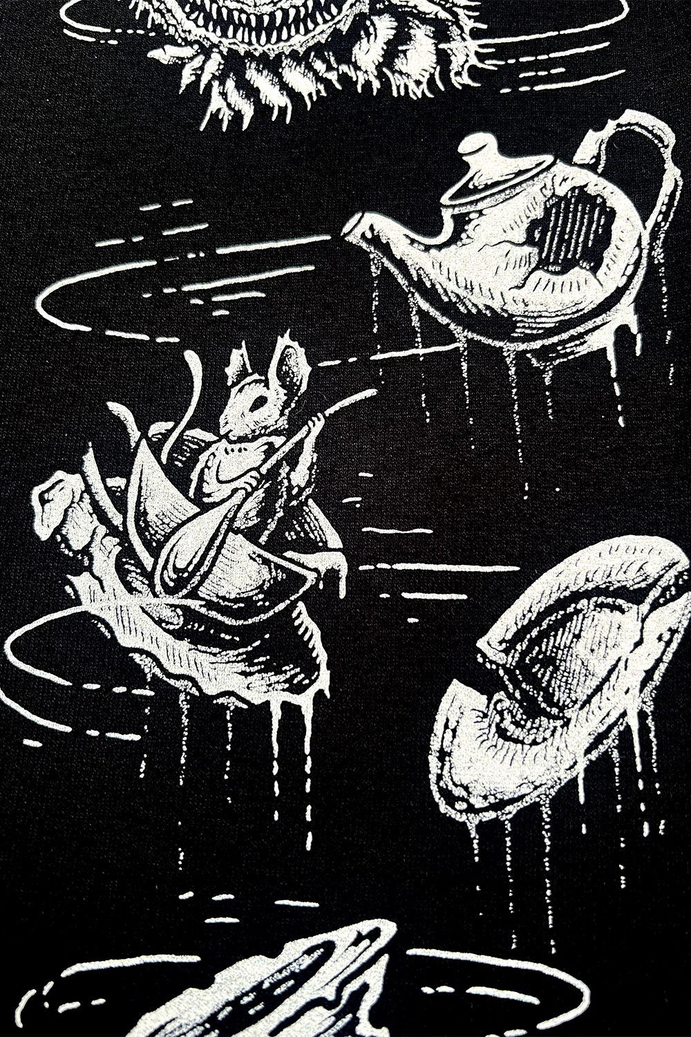 Alice In Wonderland Joggers - Image 10