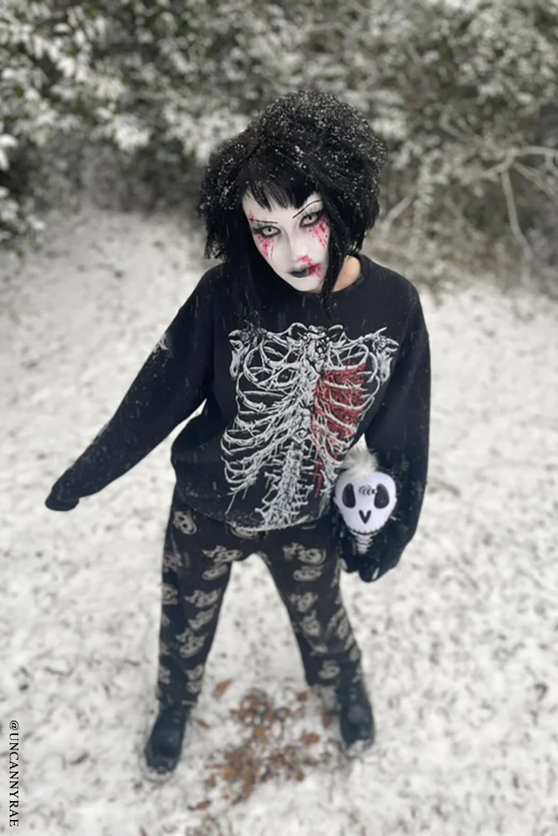 Bleeding Heart Skeleton Sweatshirt - Image 7
