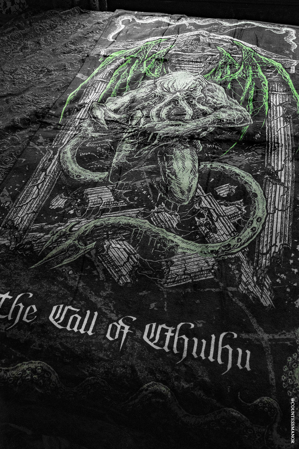 Cthulhu Beach Towel - Image 4