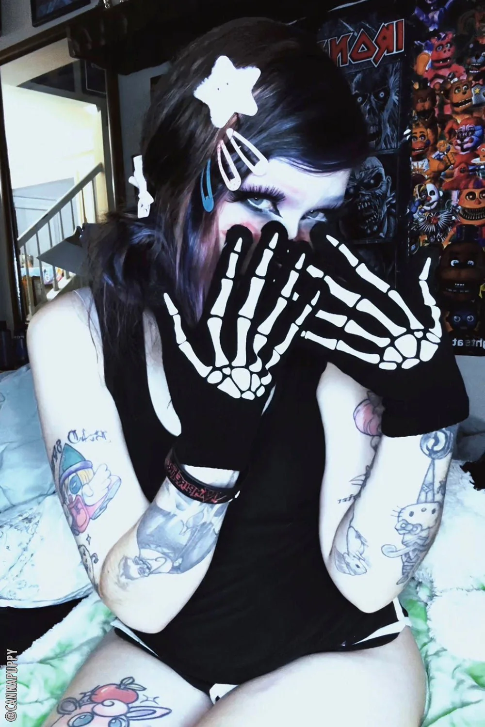 Dead Fingers Skeleton Gloves [Touch Screen] - Image 2