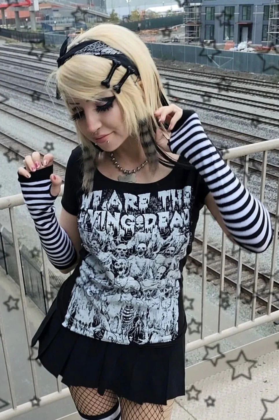 Emo Striped Arm Warmers [Multiple Colors Available] - Image 11