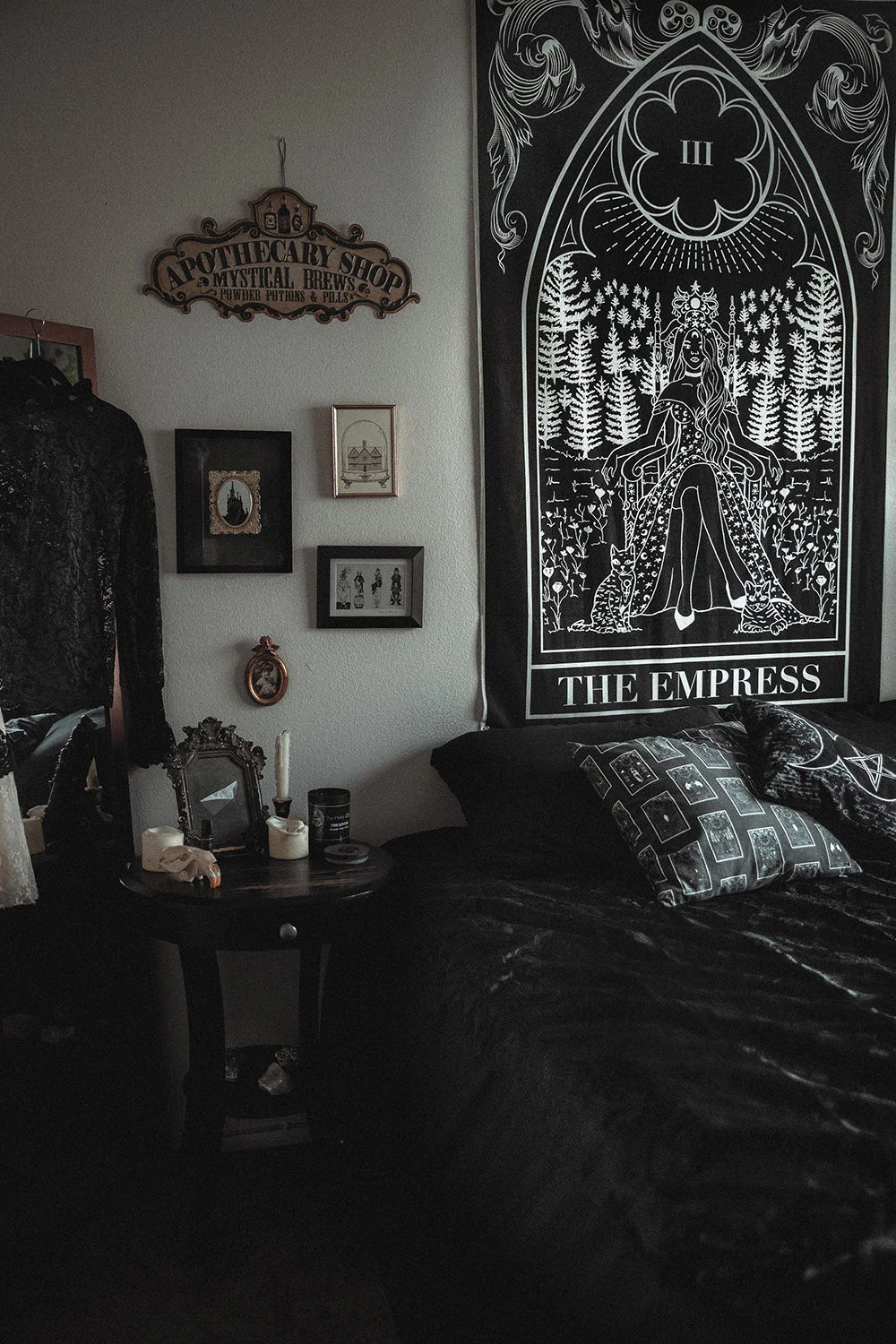 Empress Tapestry - Image 3
