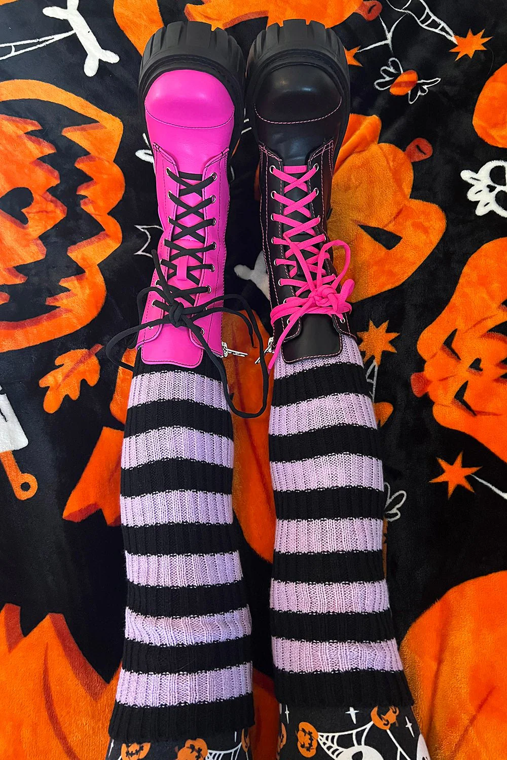 Funeral Flowers Striped Leg Warmers [Black/Purple] - Image 5