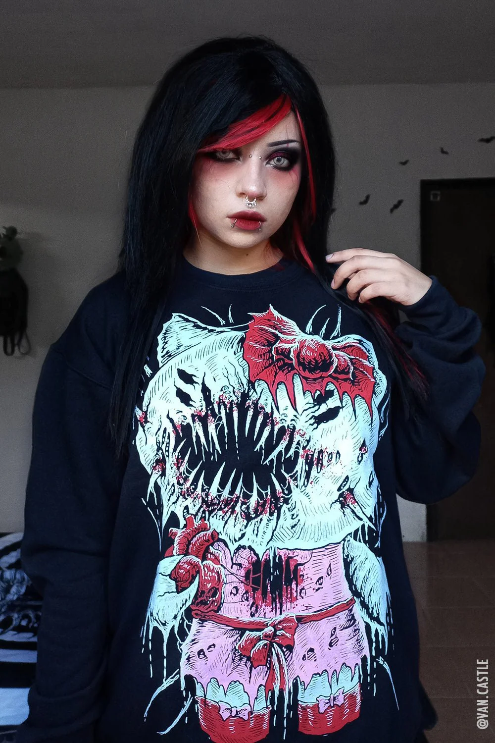 Hell Kitty Sweatshirt - Image 9