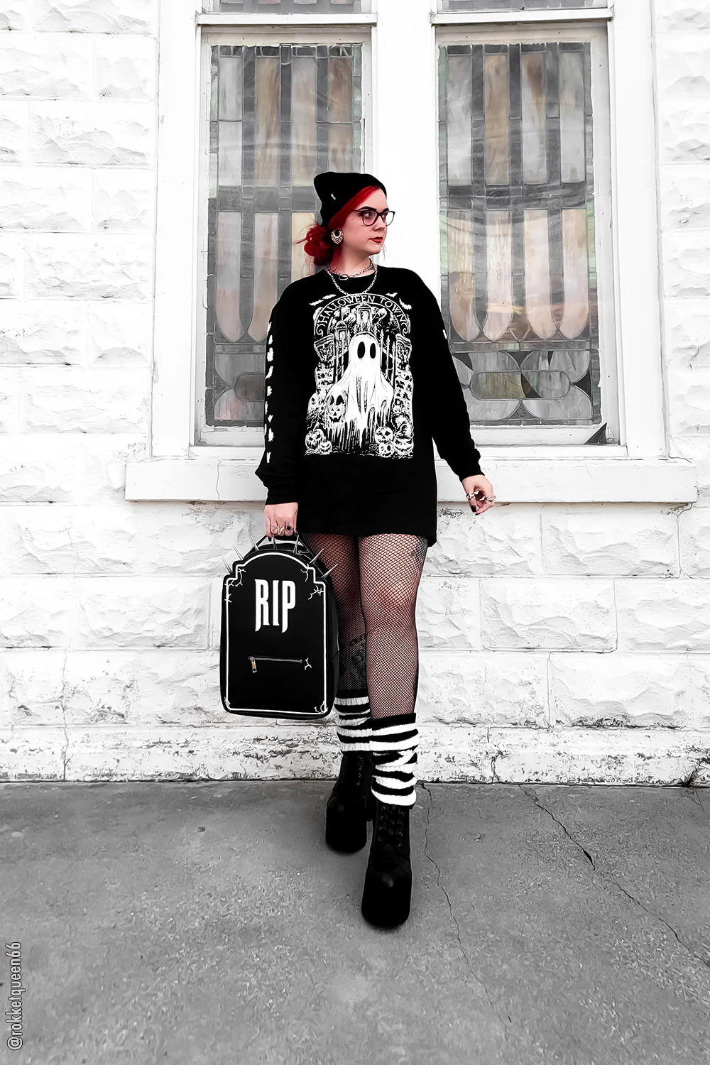 Love at First Bite Striped Leg Warmers [Black/White] - Image 10