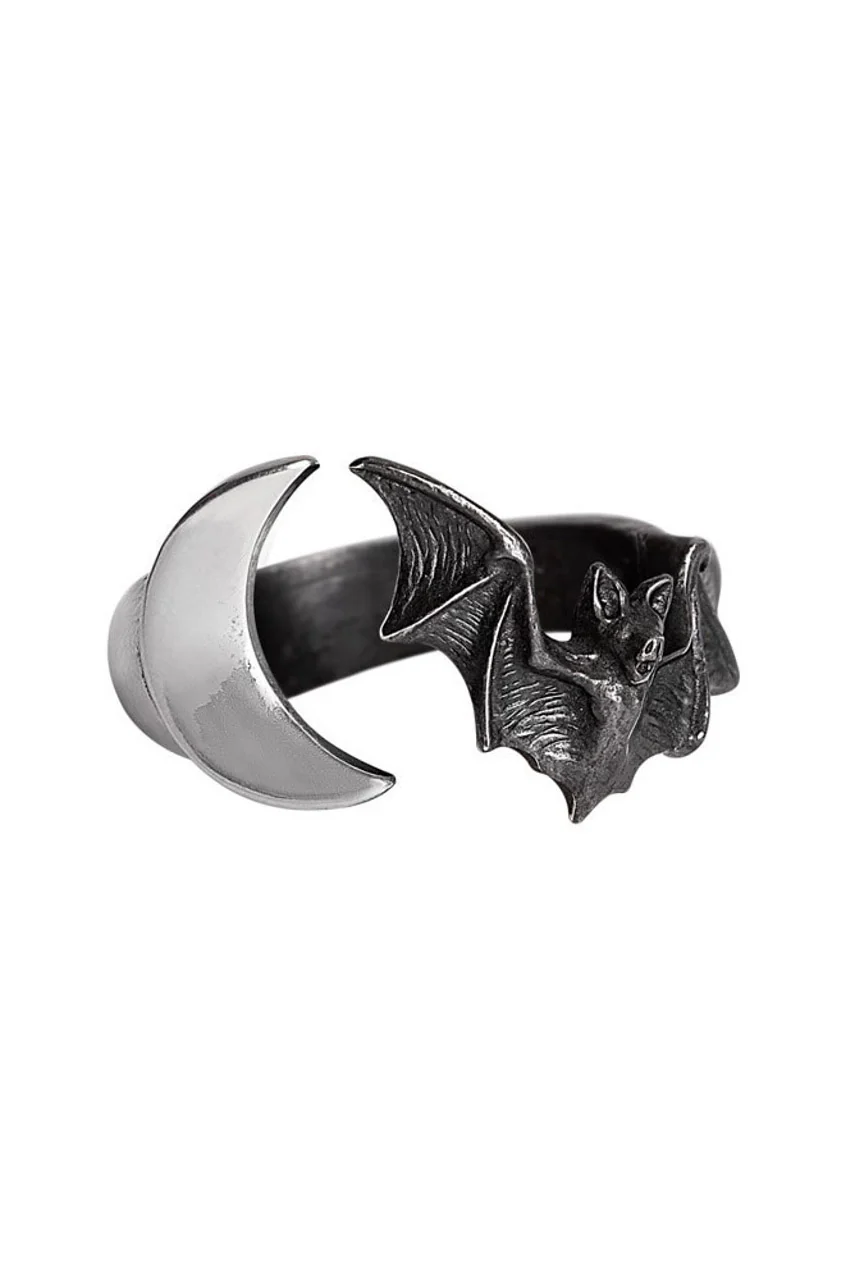 Lunatious Ring