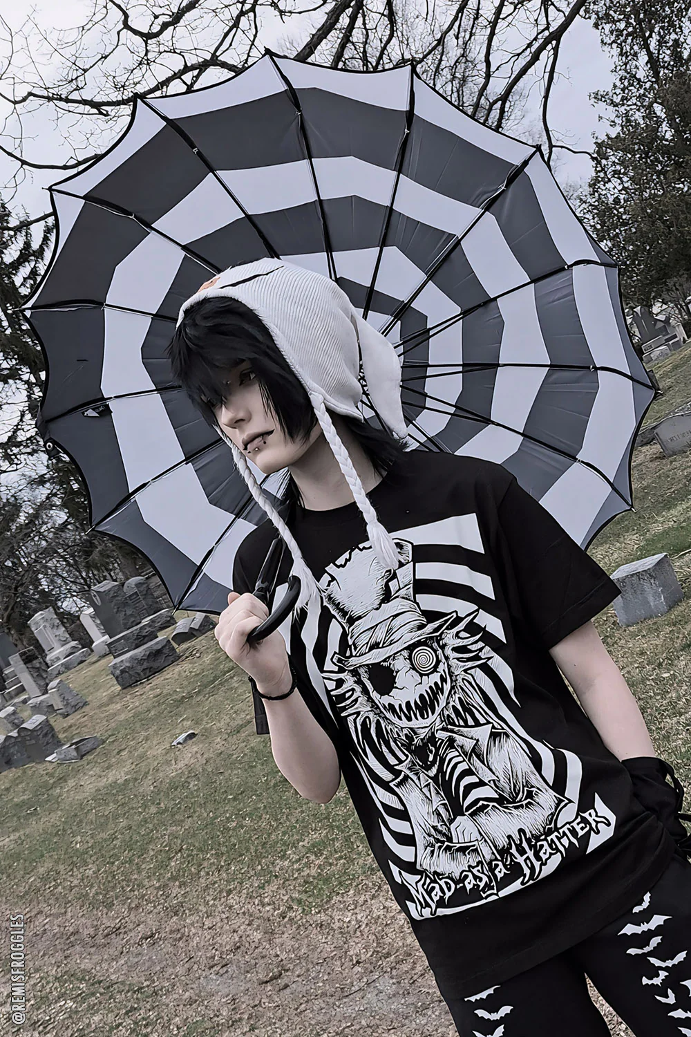 Mad as a Hatter T-shirt - Image 7