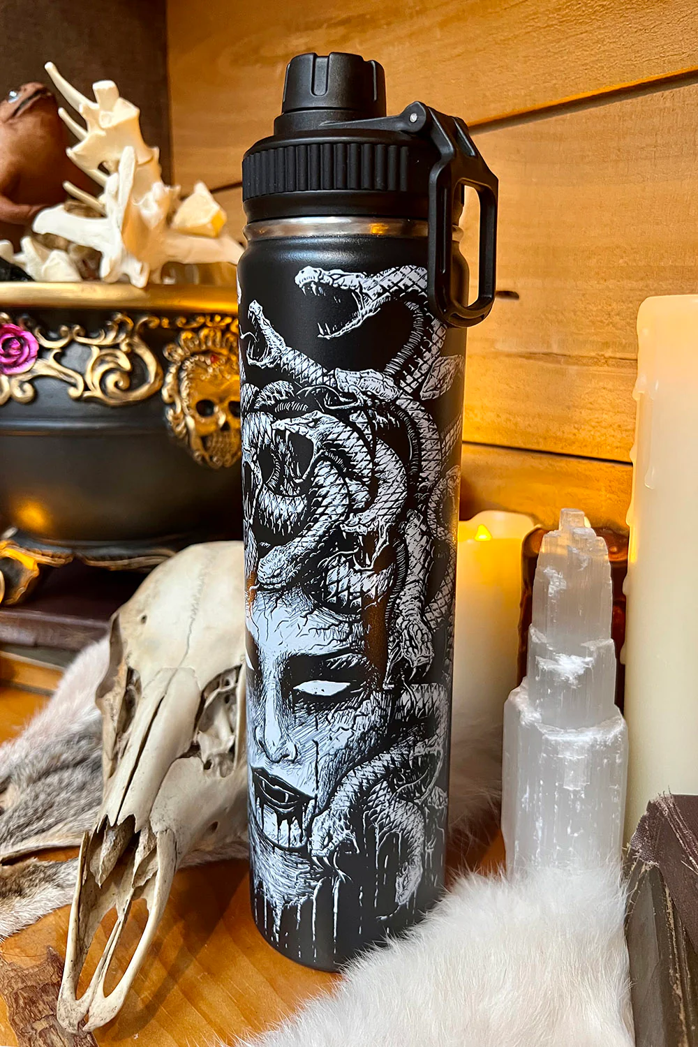 Medusa 24 Oz Water Bottle Tumbler - Image 4