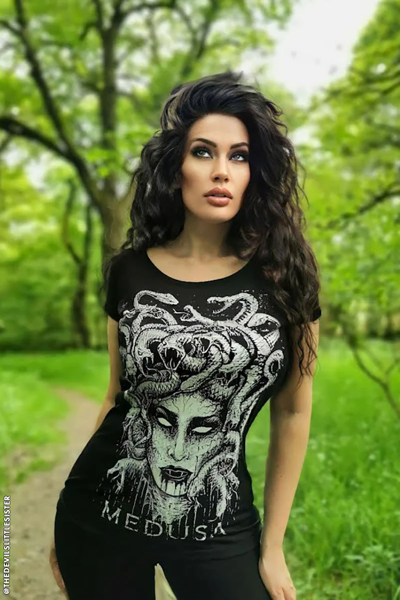 Medusa T-shirt - Image 15