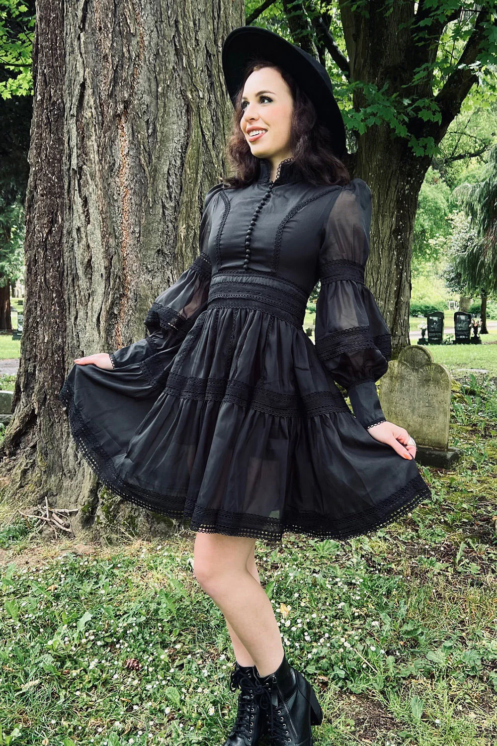 Morgana - Romantic Victorian Dress [Short Black] - Image 10
