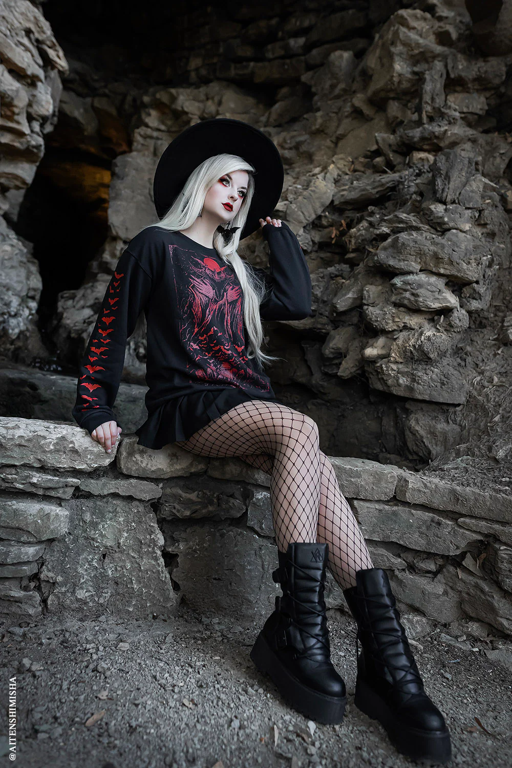 Nosferatu Sweatshirt w/ Red Bat Sleeves - Image 5