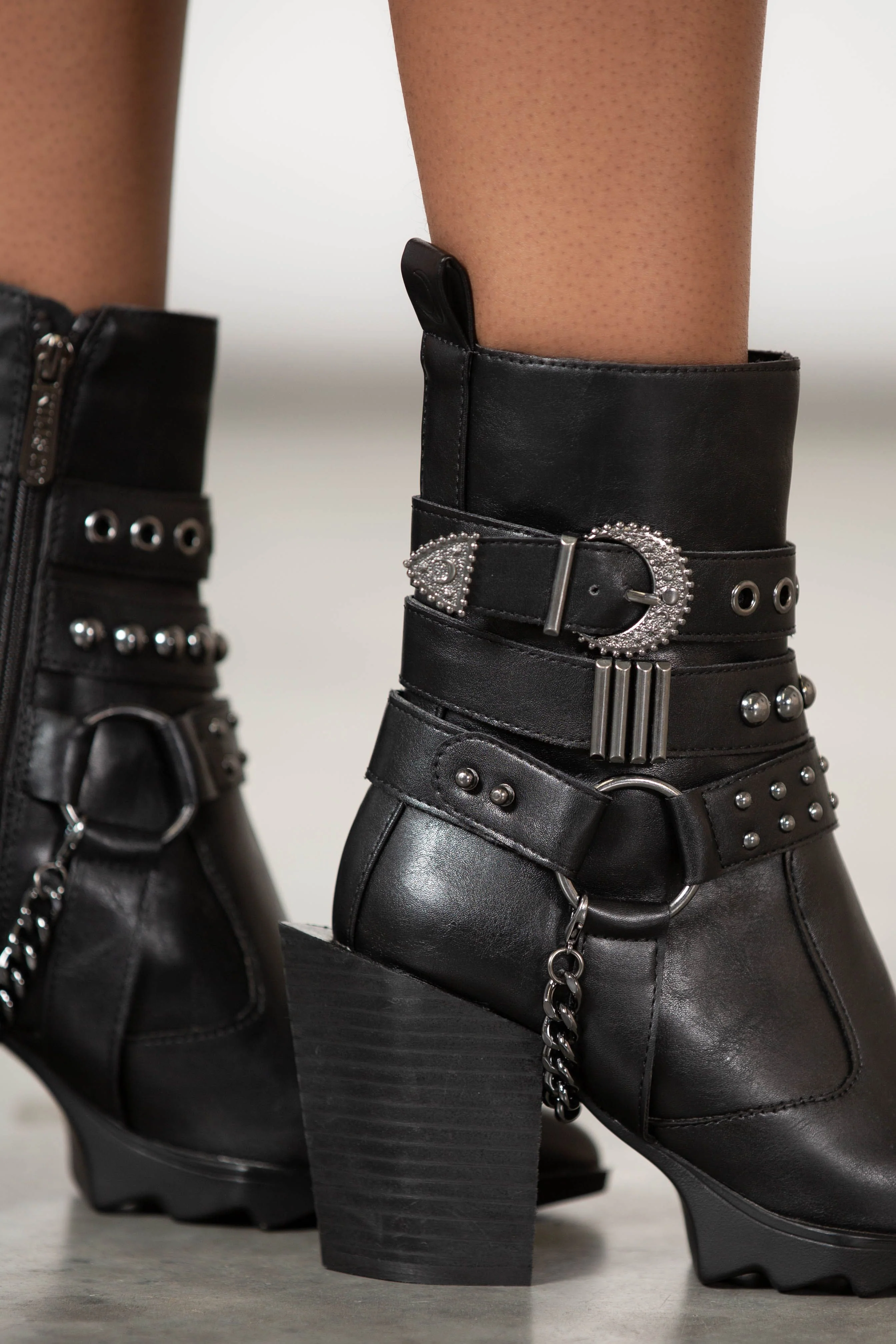 Onyx Boots [Black] - Image 2