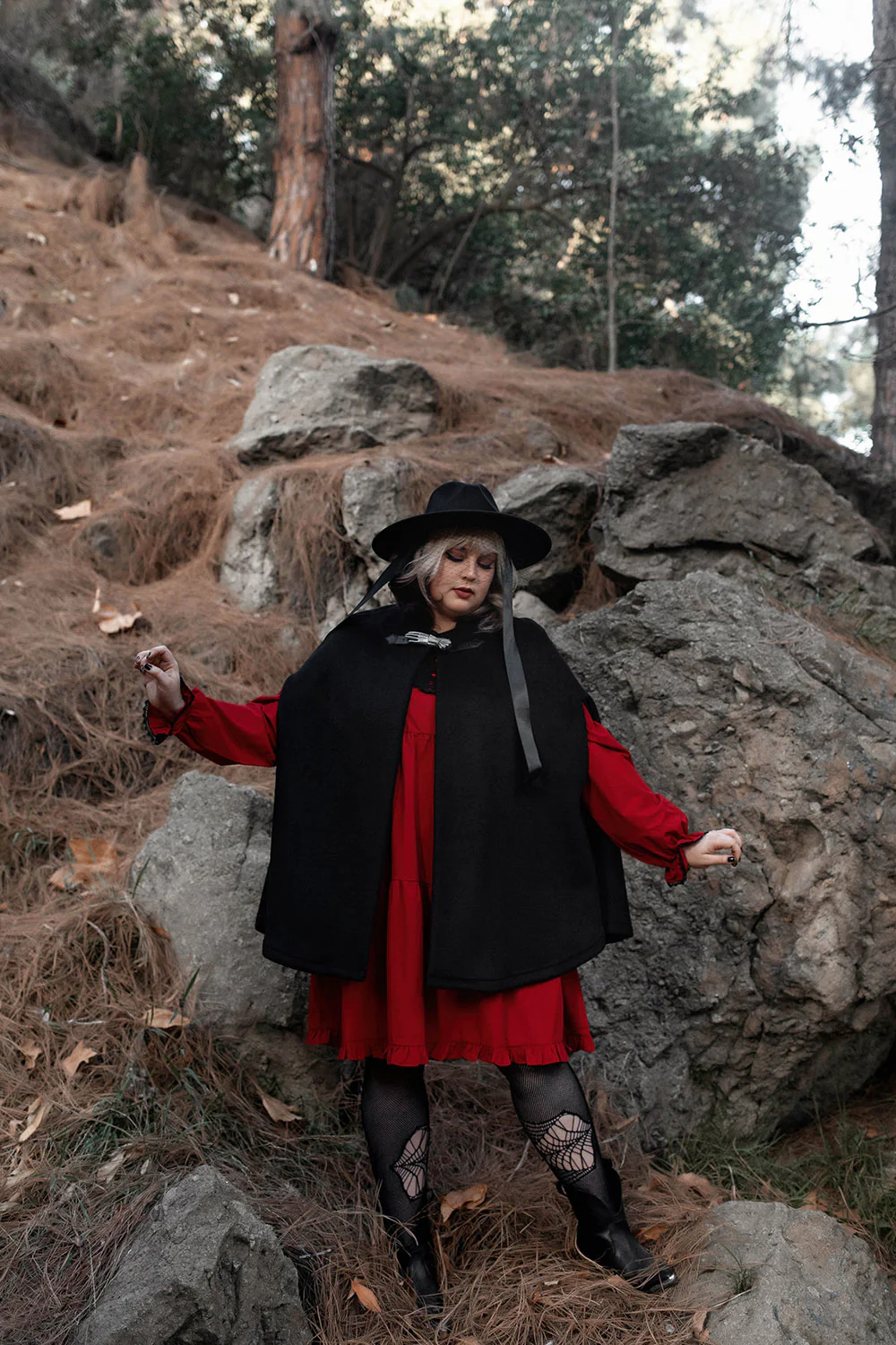 Seance Cape - Image 8