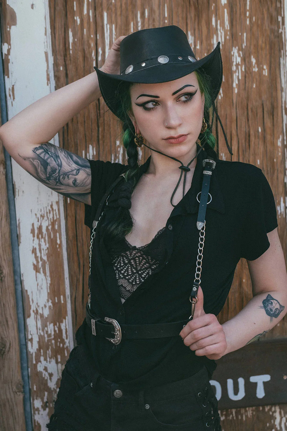 The Sharpshooter Western Goth Chain Harness - Image 5