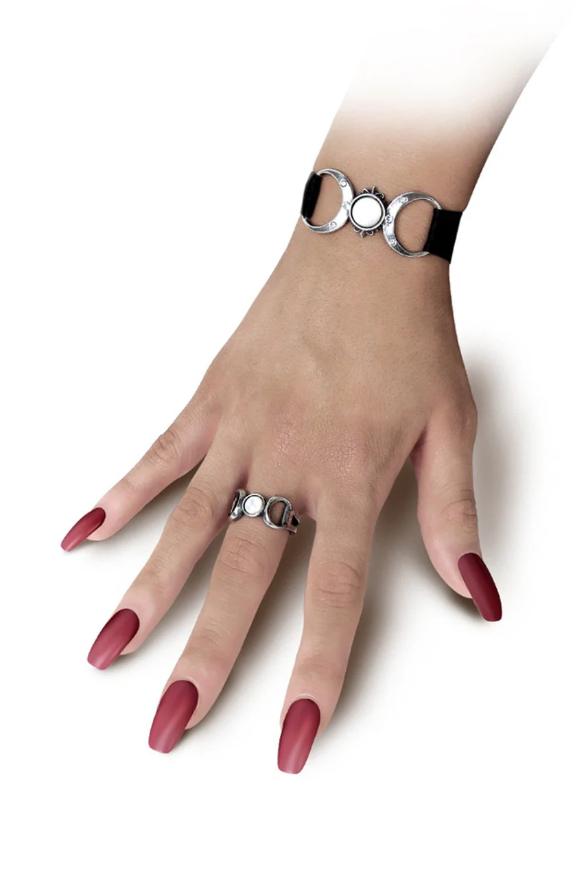 Triple Goddess Ring - Image 4