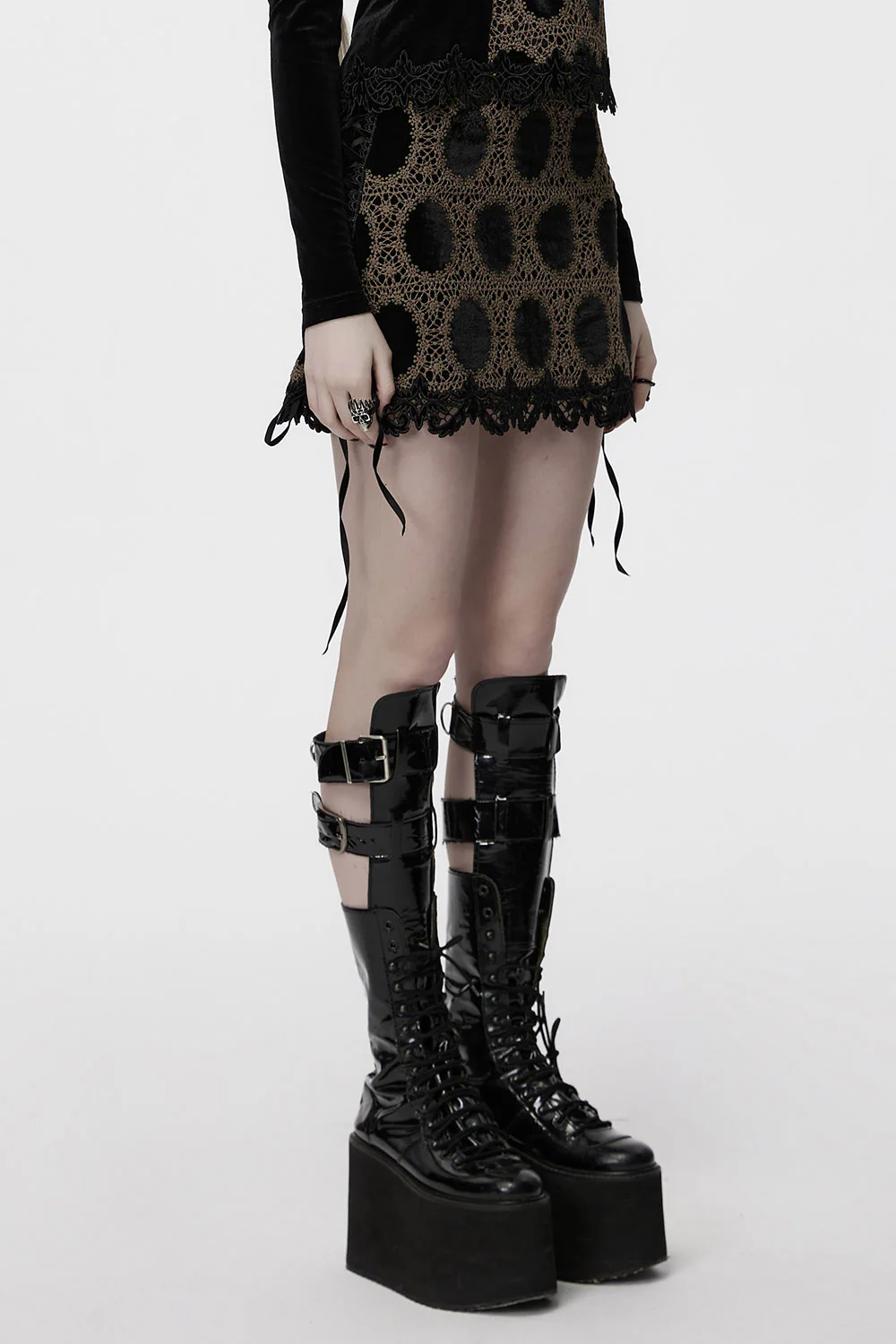 Victorian Shadows Embroidered Skirt [Black/Copper] - Image 3