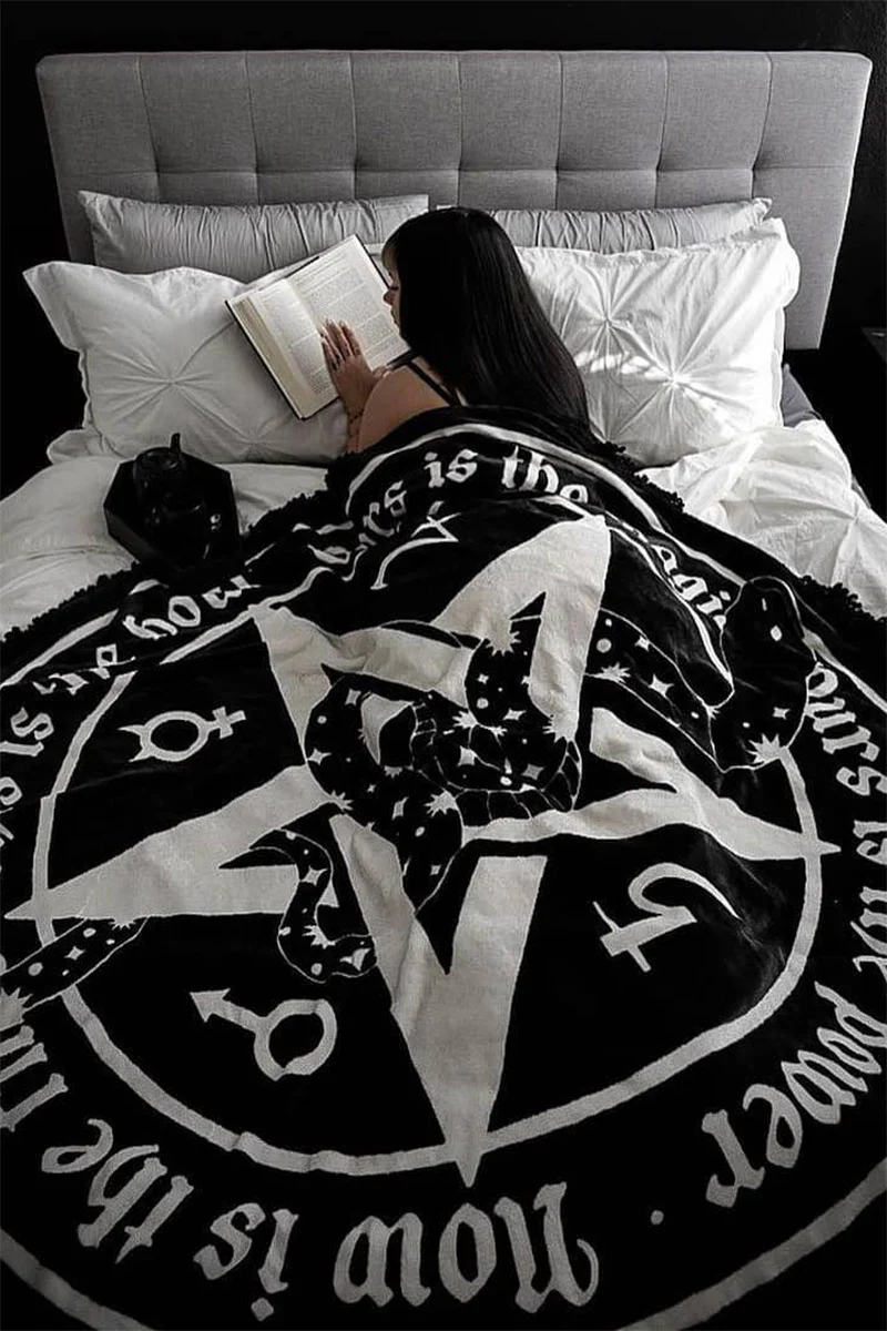 Witchy Round Blanket - Image 4